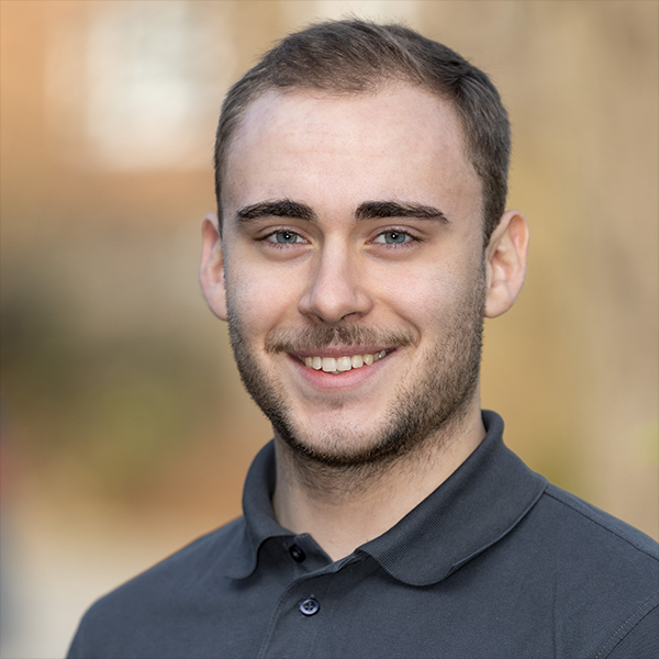 Luca Schnoor<br>Physiotherapeut Luca Schnoor